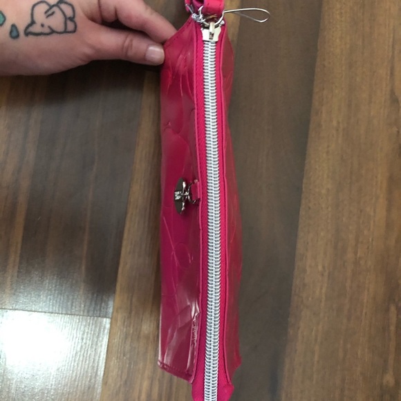 Vs pink vintage wristlet pouch - Picture 3 of 6